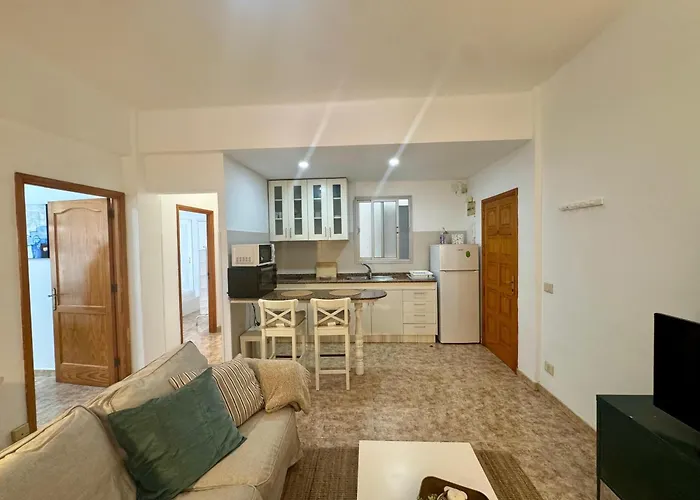 Canteras Living 公寓 *